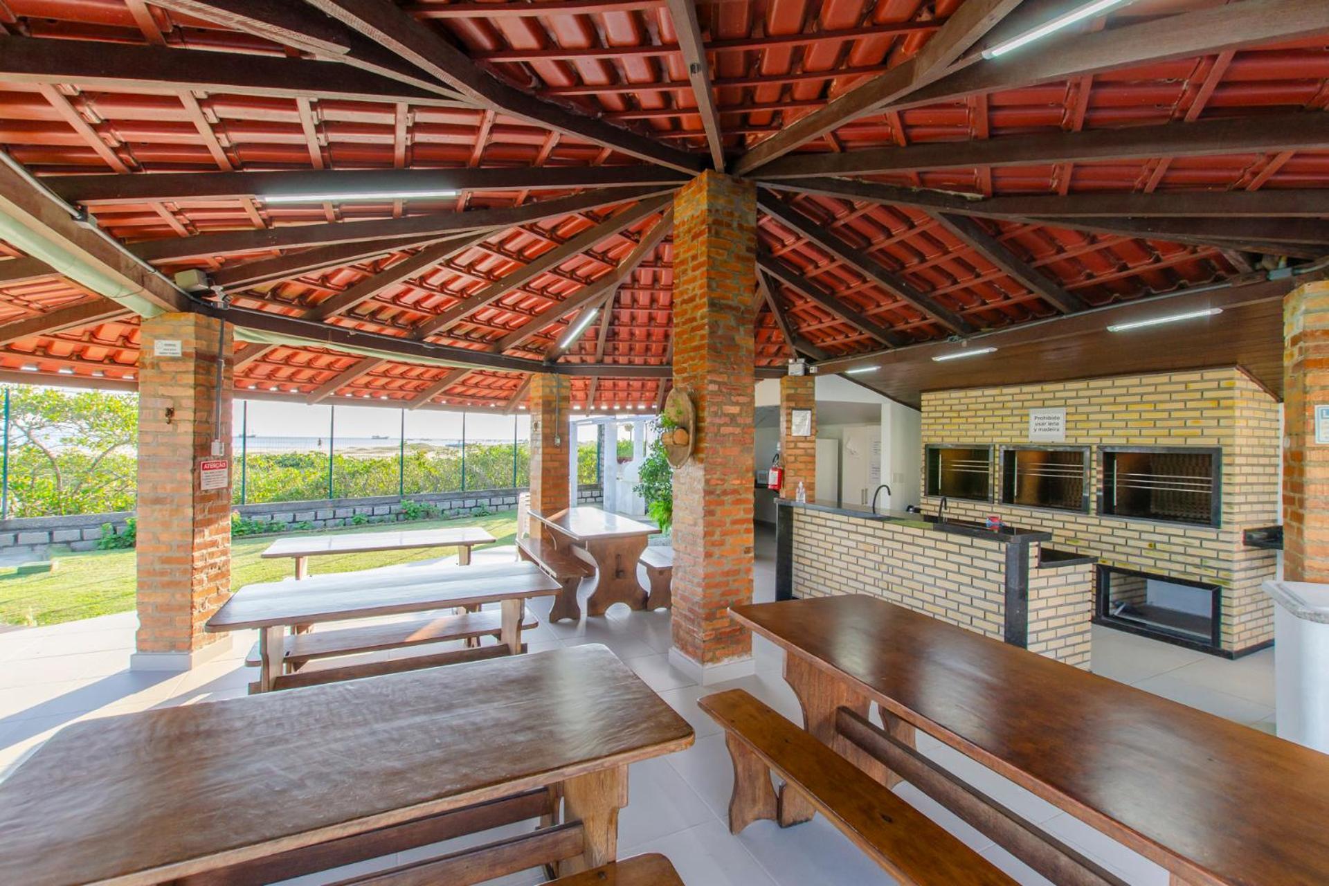 Apartamento pé na areia em condomínio com piscina N1298 Florianopolis Exterior foto